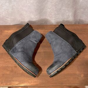 Sorel Lea Platform Wedge Black and Navy Ankle Booties size 9.5